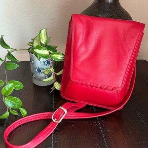 ILI Genuine Leather Red Crossbody Bag Adjustable Strap Flap Purse